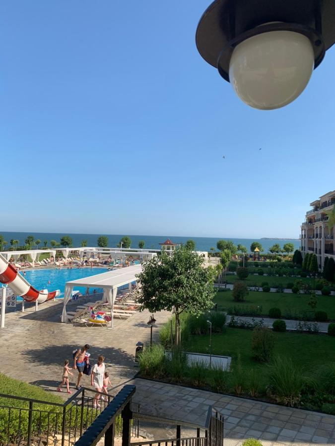 Private Apartment 49 In Prestige Fort Beach Hotel Sveti Vlas Eksteriør bilde